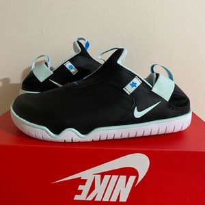 Nike zoom pulse size 6.5 and 7 available nurse